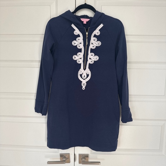 Lilly Pulitzer Dresses & Skirts - Lilly Pulitzer Jersey Style Hooded Dress - Navy Blue/White Size S